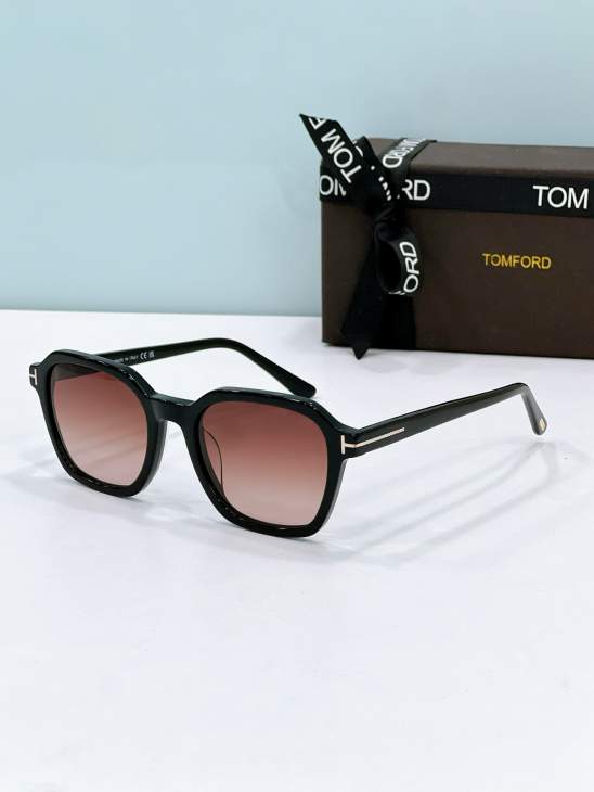 Picture of Tom Ford Sunglasses _SKUfw80536916fw